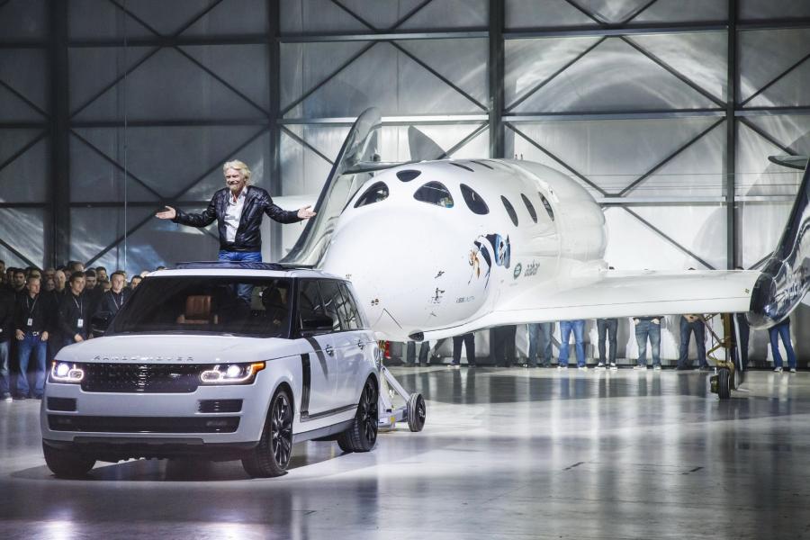  Land Rover Range Rover SVO Astronaut Edition 2019 года  (фото 12 из 12)